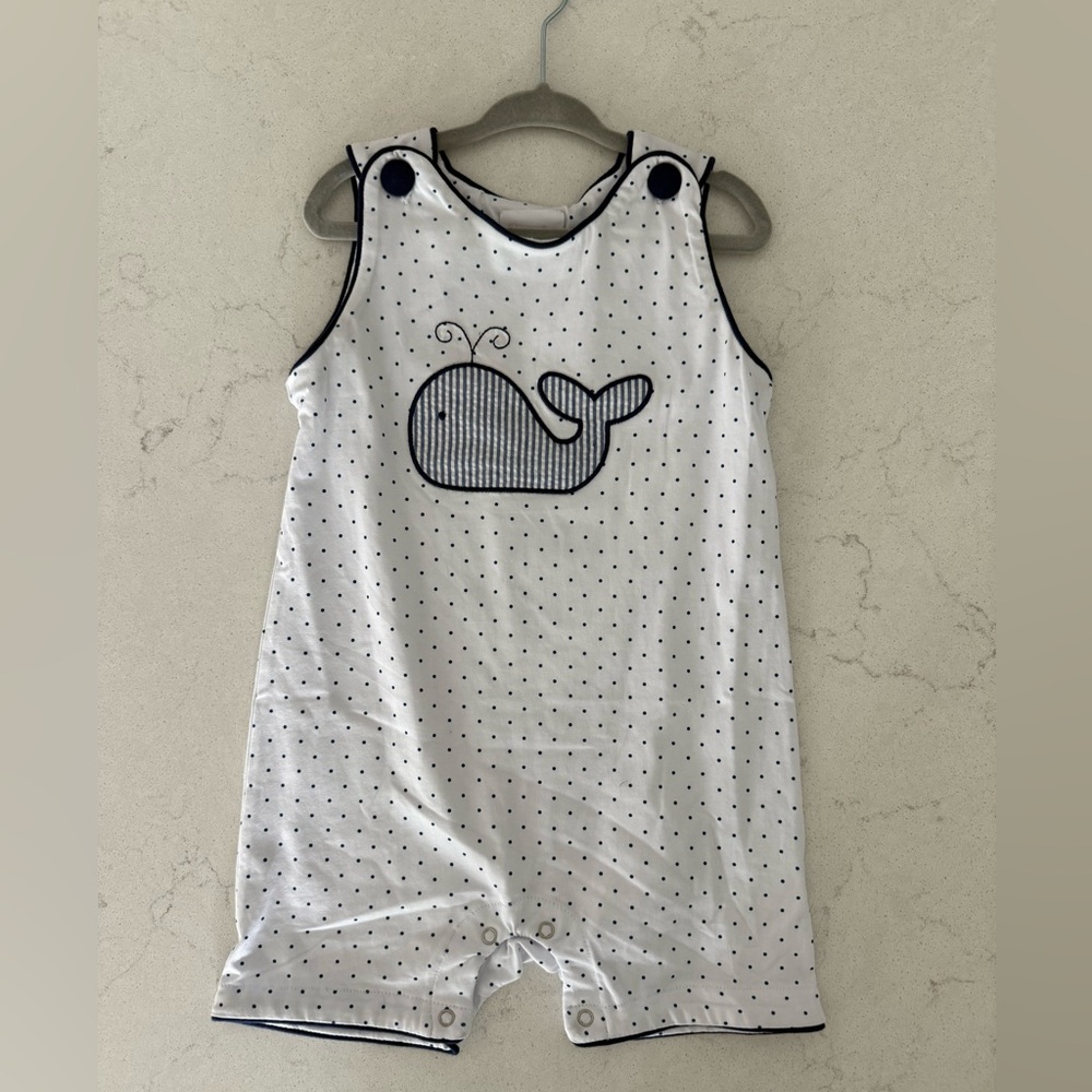 NEVER WORN. stitchy fish “whale hello” polka dot whale baby Jon Jon